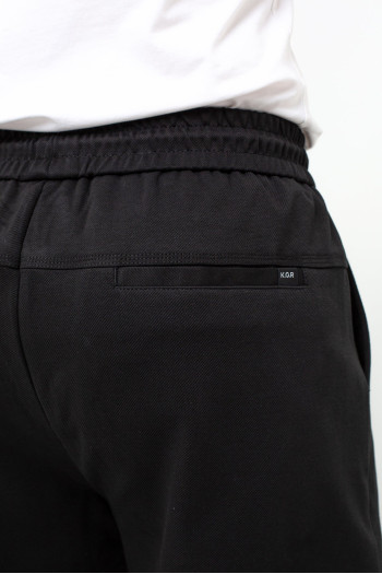 Штани slim fit K.O.R 1111 Чорний